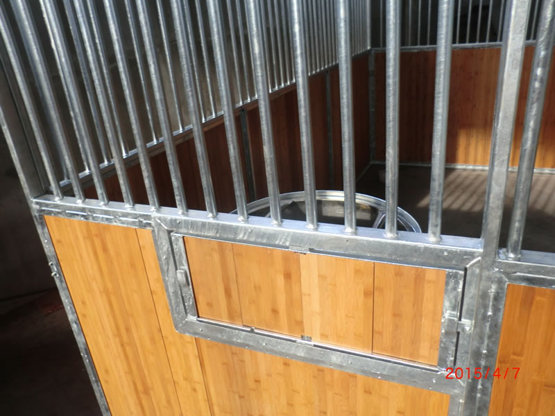 standard horse stall
