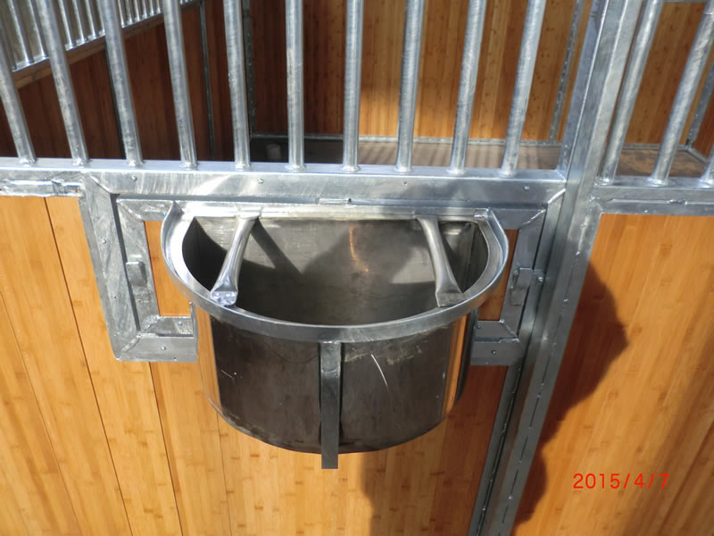 standard horse stall