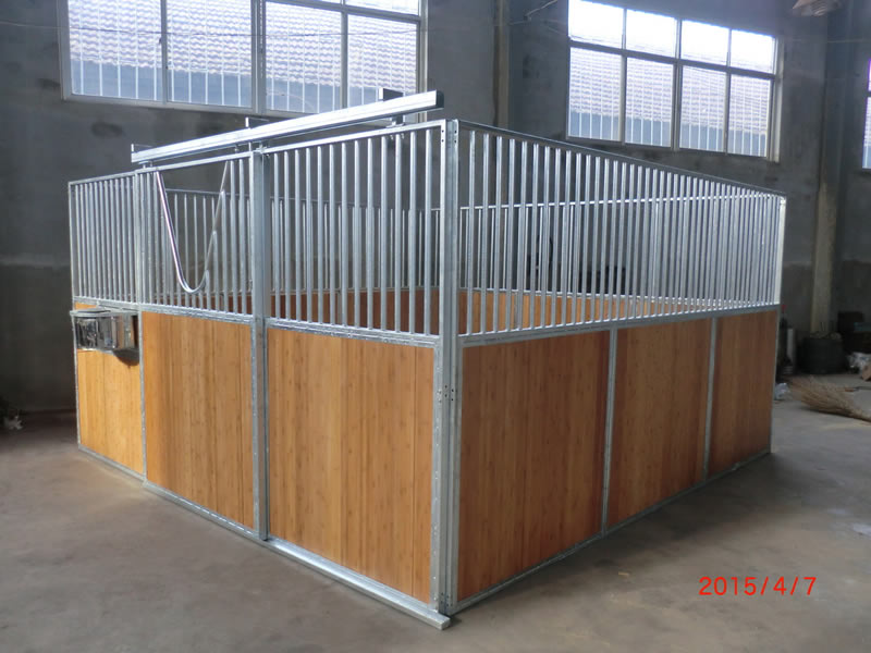 standard horse stall