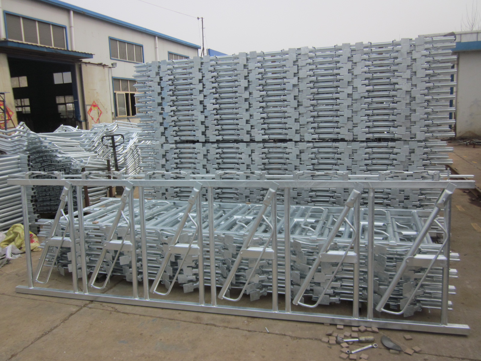 hot dipped galvanized cattle headlock
